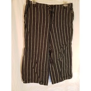 Women's Croft And Barrow Black Striped Wide Leg Capris Size 14